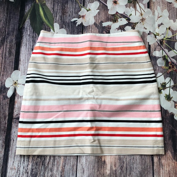*SOLD!* (LOFT) Striped Mini Skirt - Picture 2 of 4